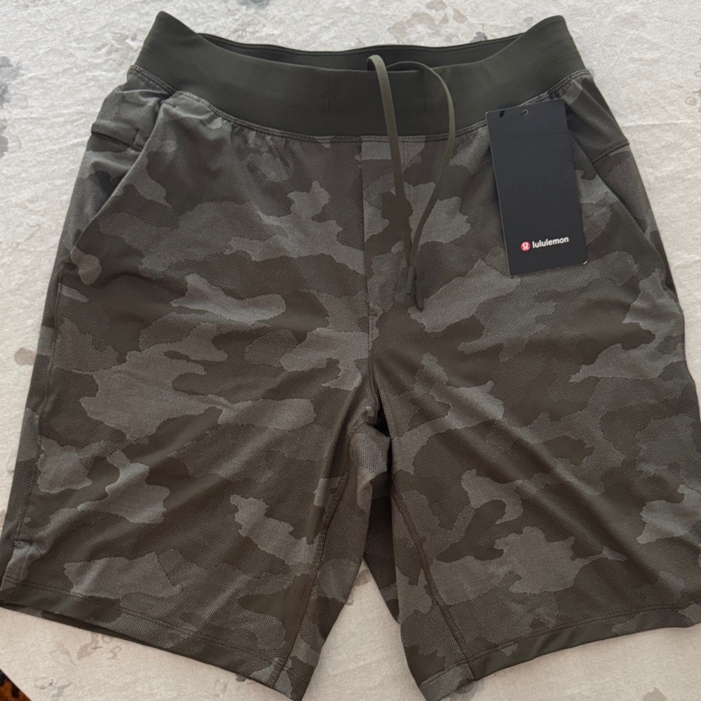 lululemon athletica Men's Athletic Camo Shorts - Dark Green